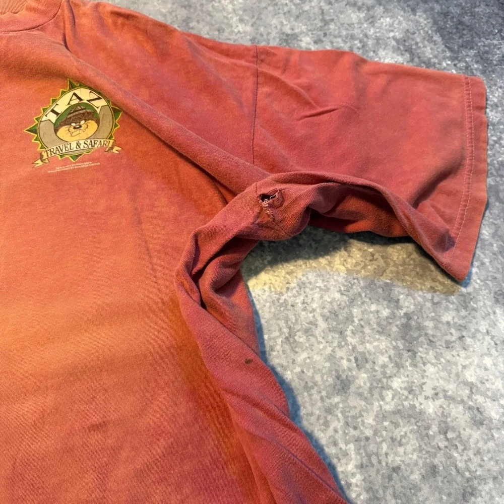 Vintage‎ 1994 Taz Travel & Safari Wildwater T-Shirt Red Looney Tunes 90s